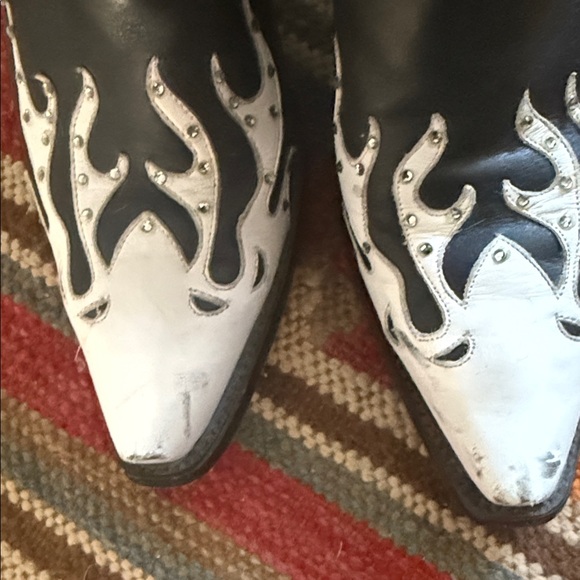 Corral Black and White Skull Heeled Boots - Picture 2 of 9